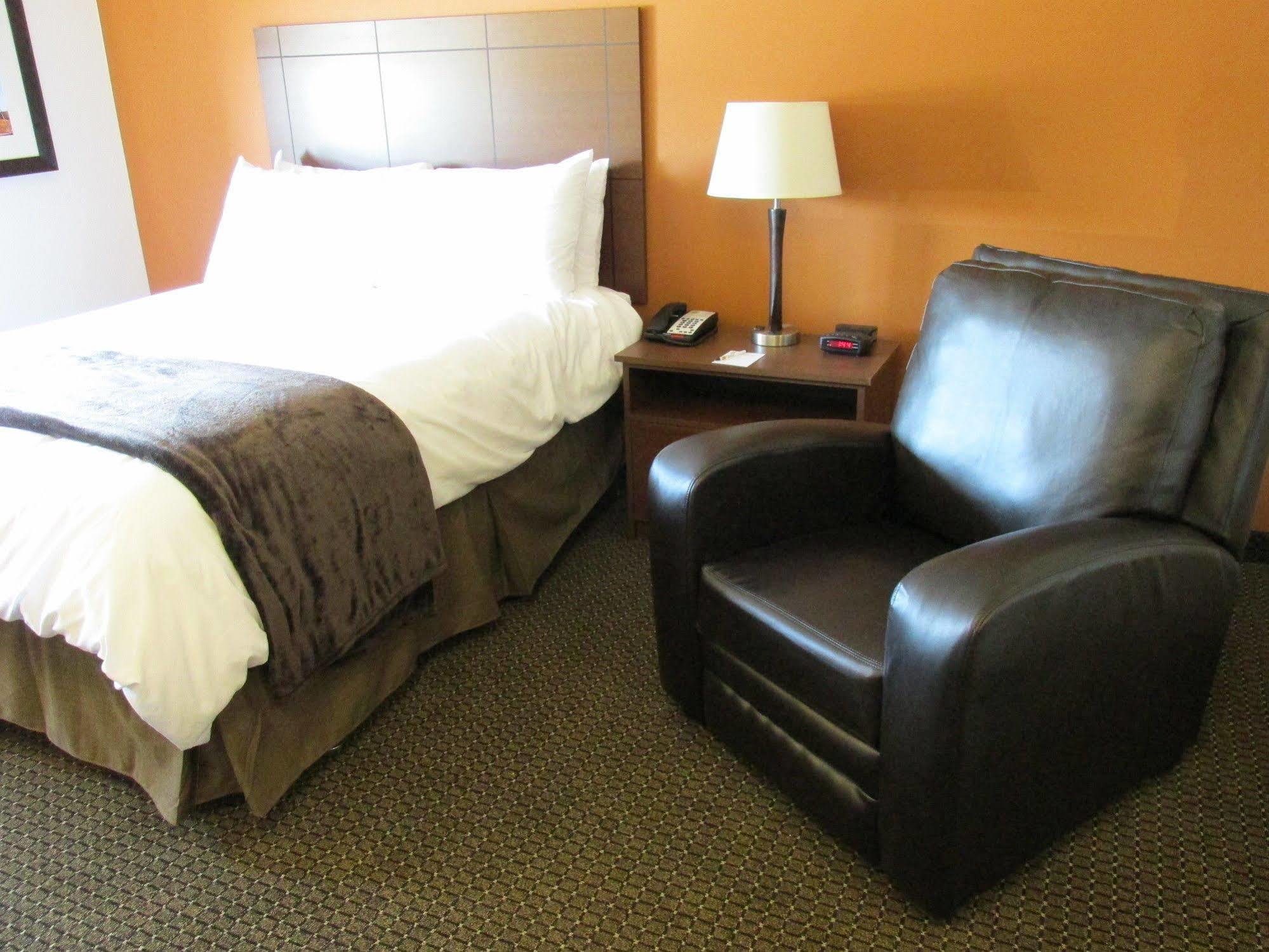 My Place Hotel-Aberdeen, Sd Экстерьер фото