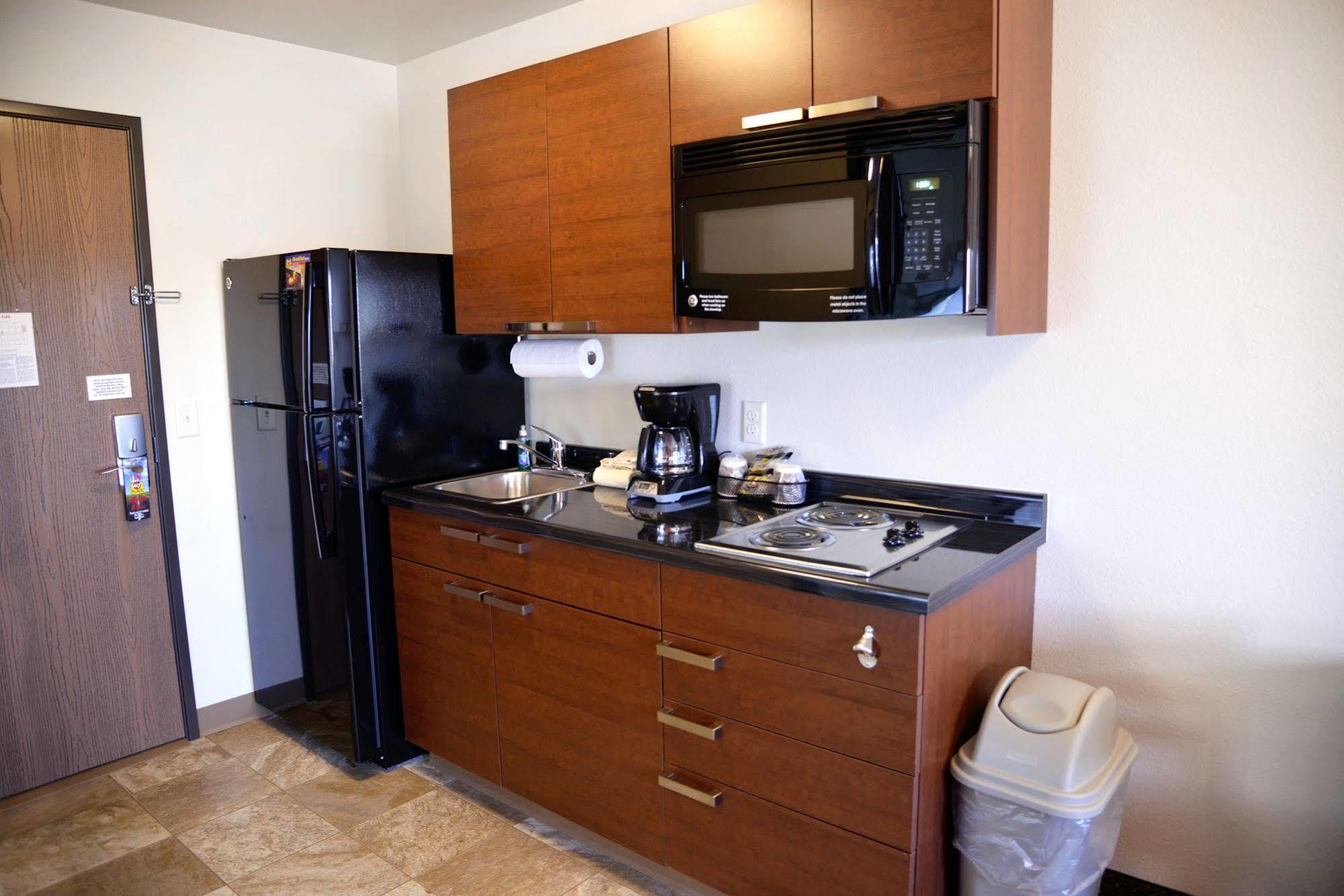 My Place Hotel-Aberdeen, Sd Экстерьер фото